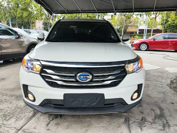 GAC Trumpchi GS4 2015