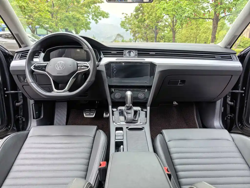 Volkswagen Magotan 2024