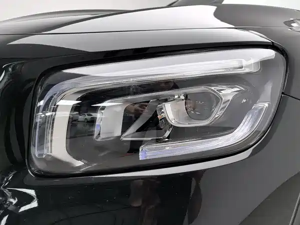 Mercedes-Benz GLB 2021