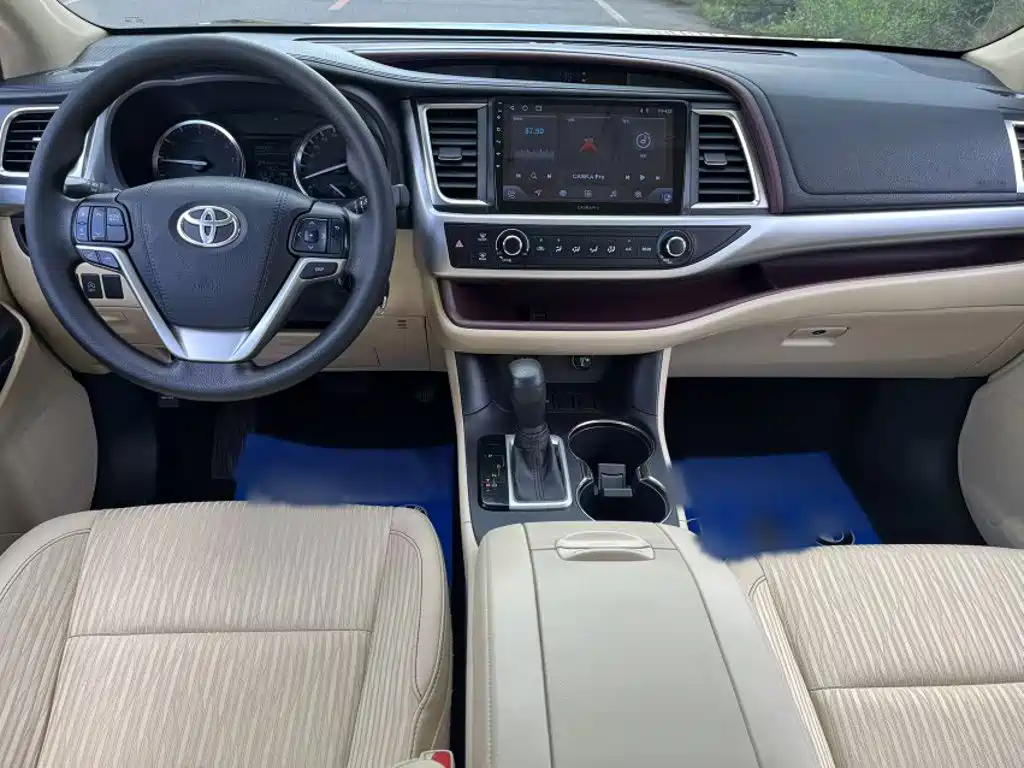 Toyota Highlander 2015 — фото 10