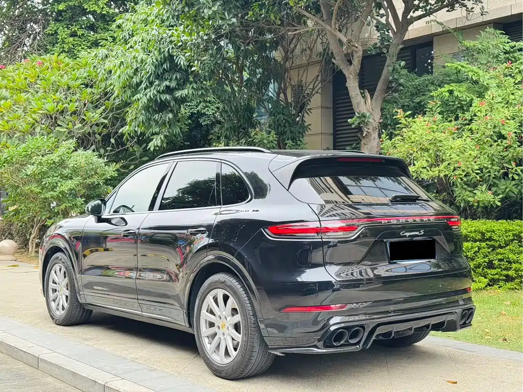 Porsche Cayenne 2019 — фото 6