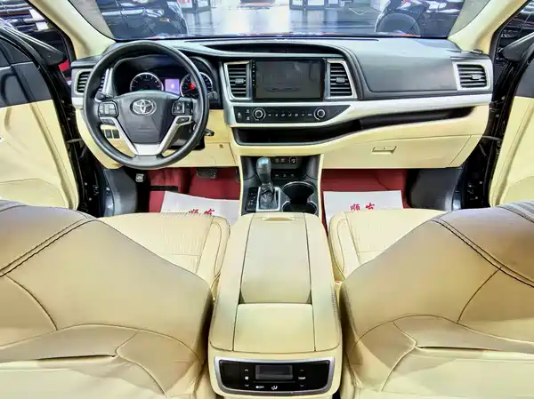 Toyota Highlander 2018