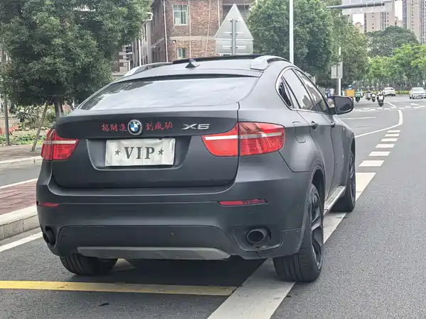 BMW X6 2011