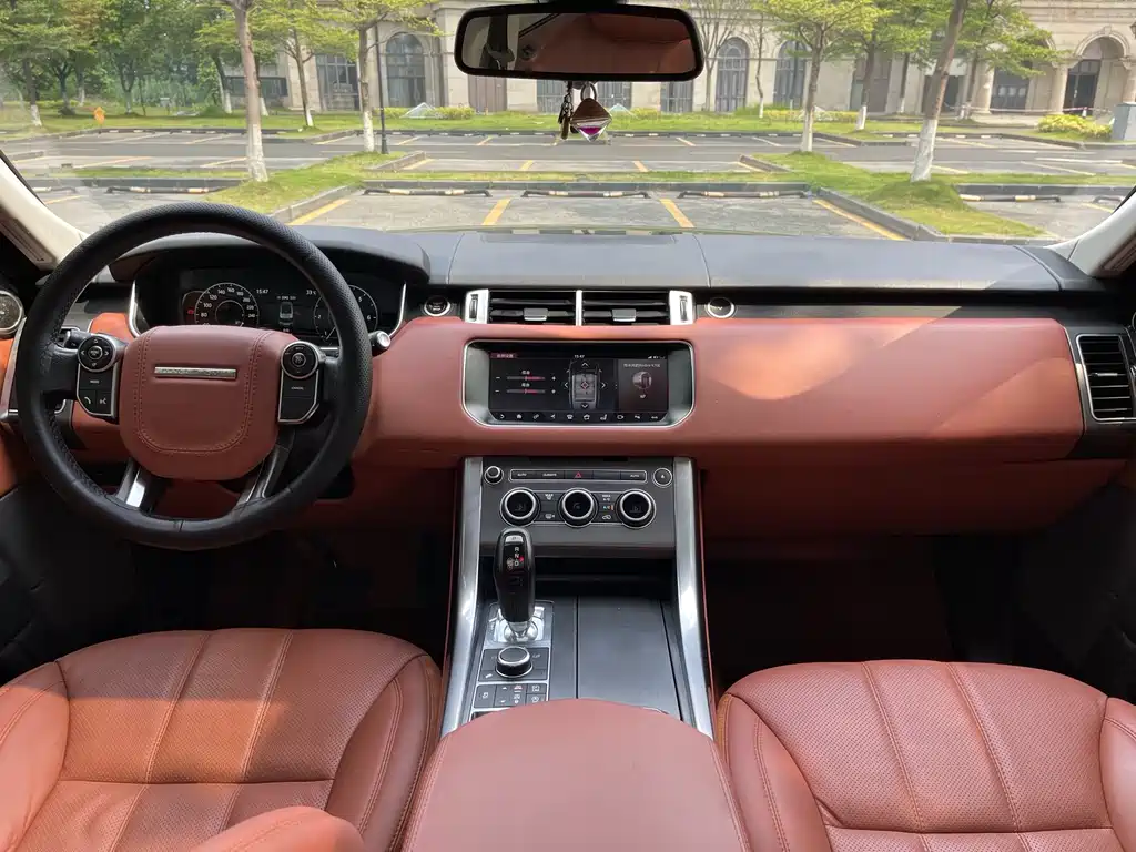 Land Rover Range Rover Sport 2017 — фото 17