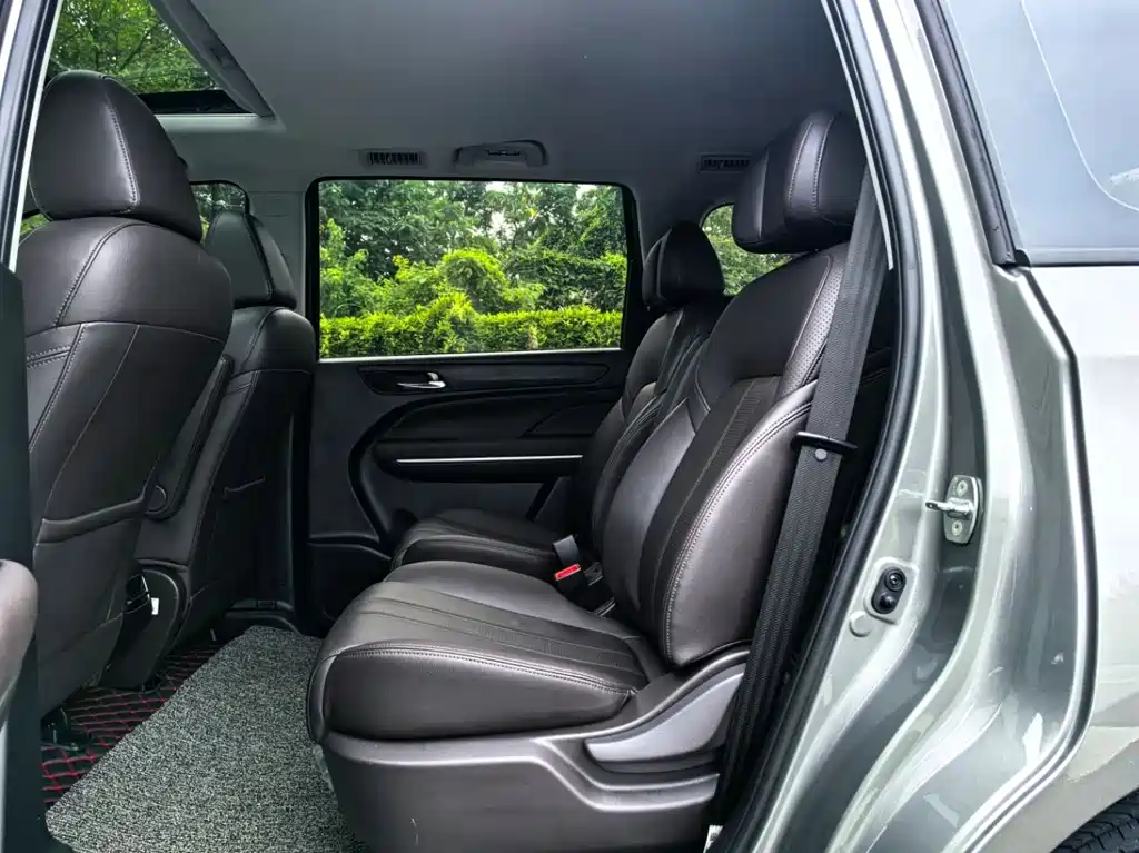 GAC Motor Trumpchi M6 2019 — фото 9