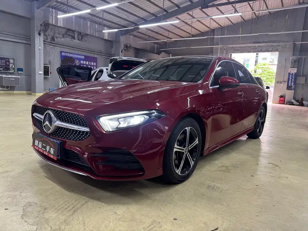 Mercedes-Benz A-Class 2022 — фото 1
