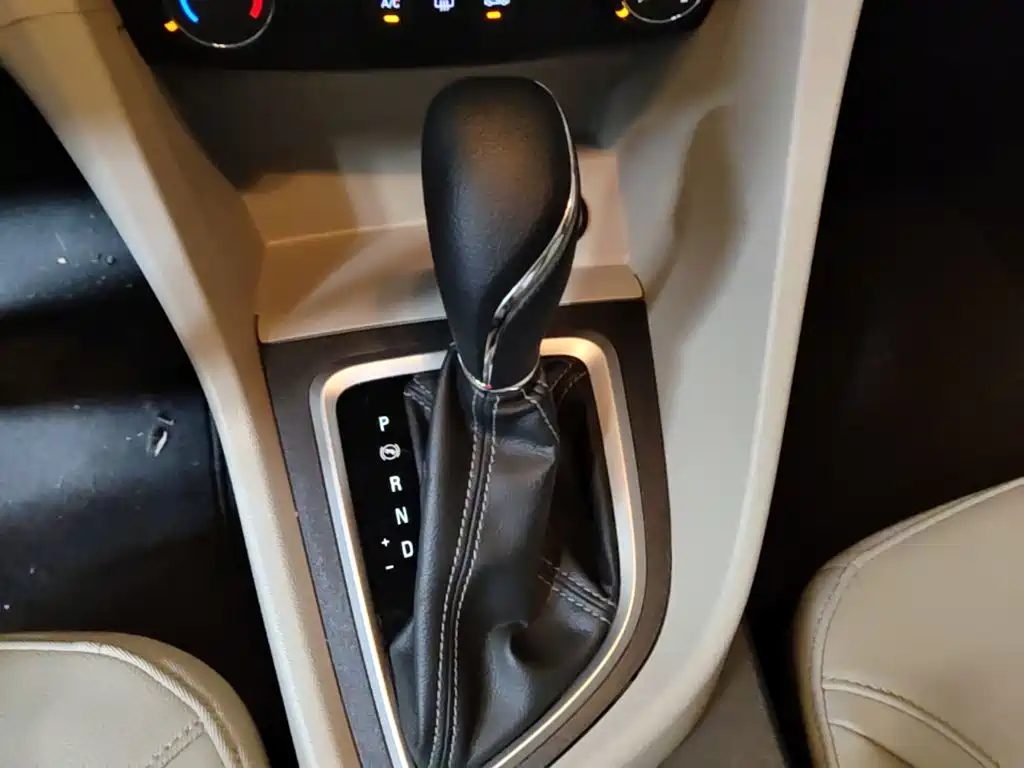 Buick Excelle GT 2020 — фото 14