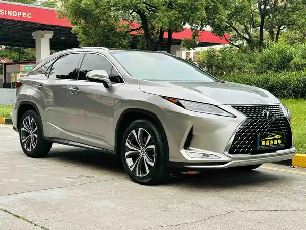 Lexus RX 2022
