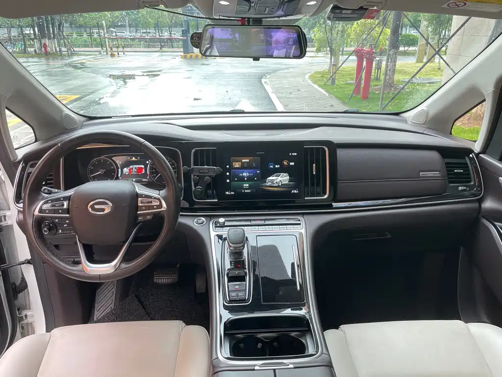GAC Motor Trumpchi M8 2023 — фото 8