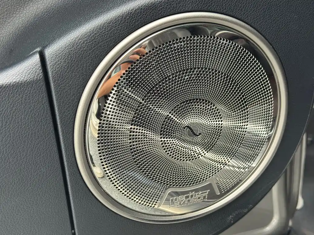 Lexus RX 2020 — фото 15