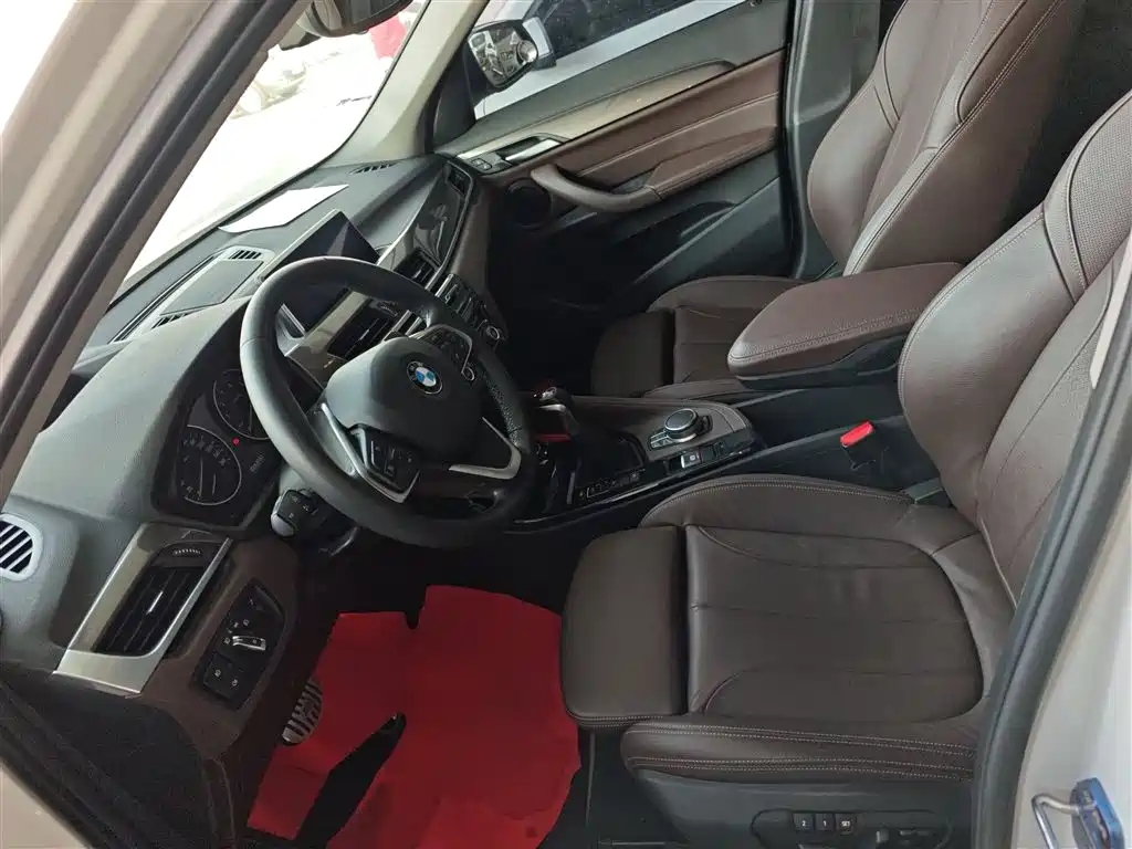 BMW X1 2017 — фото 15
