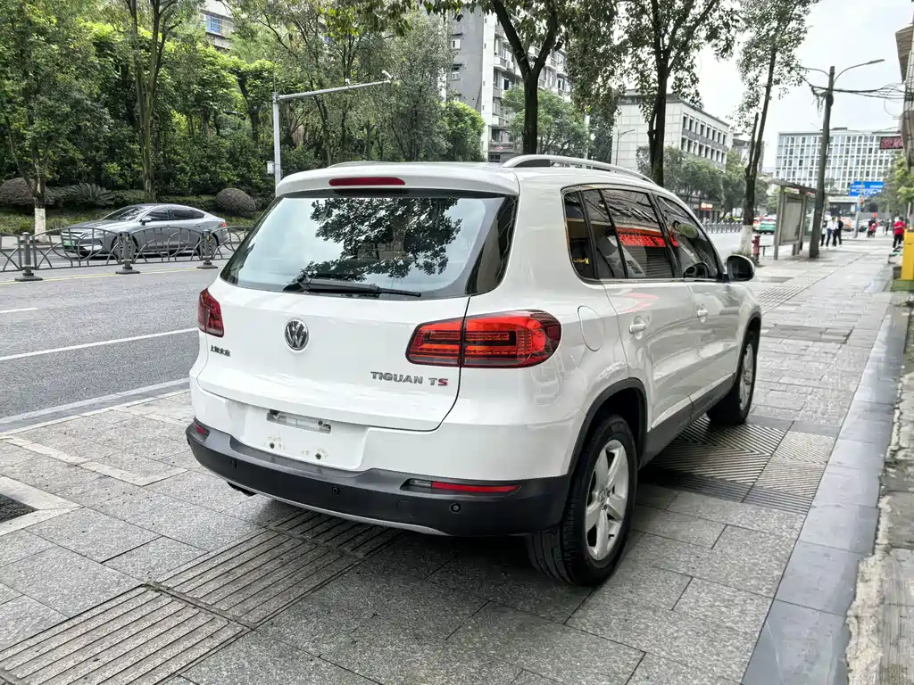 Volkswagen Tiguan 2014 — фото 8