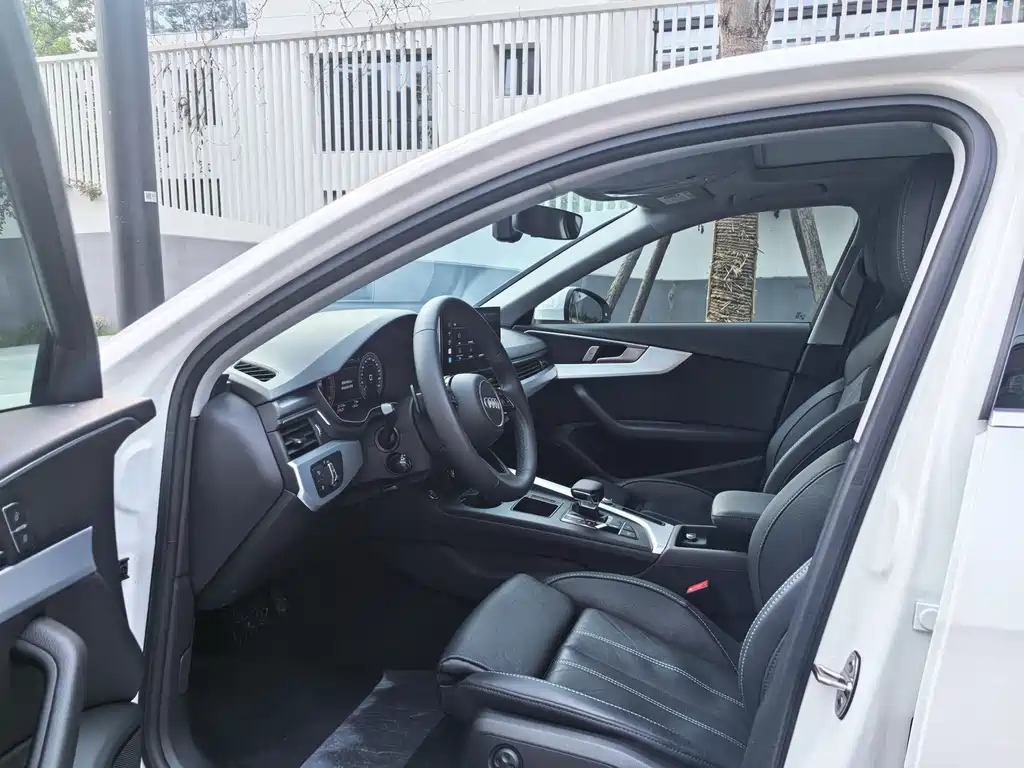 Audi A4L 2024