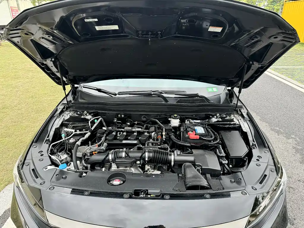 Honda Accord 2023 — фото 10