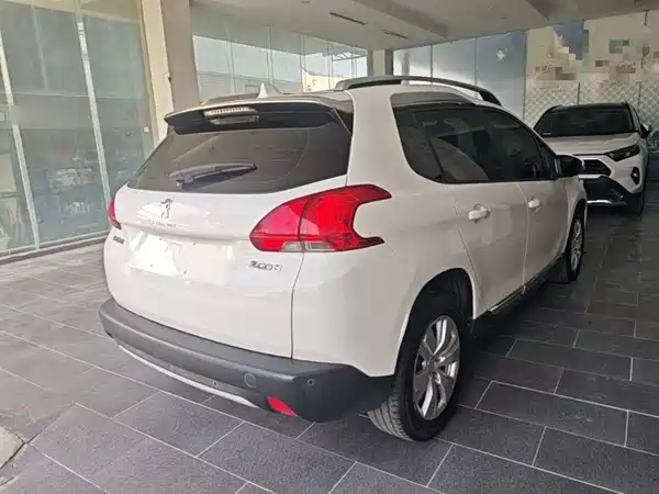Peugeot 2008 2015
