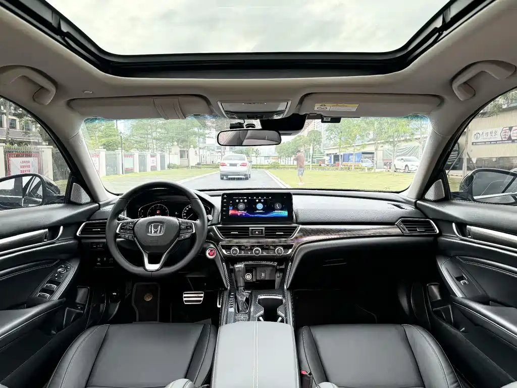 Honda Accord 2023 — фото 15