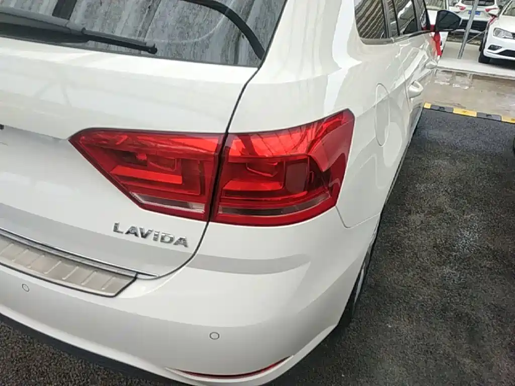 Volkswagen Gran Lavida 2016 — фото 24