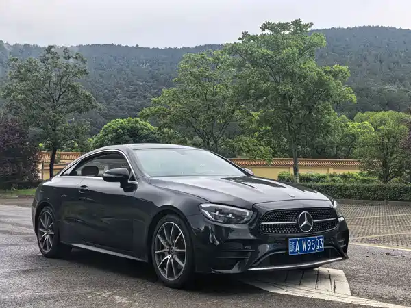 Mercedes-Benz E-Class 2023