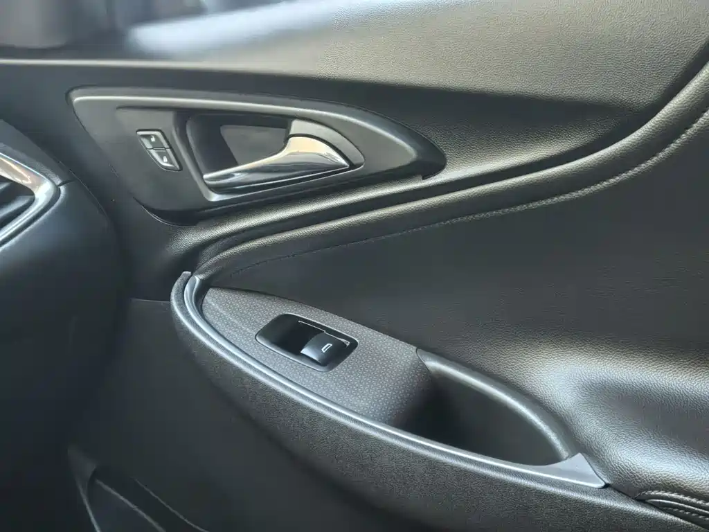Chevrolet Malibu XL 2022 — фото 11