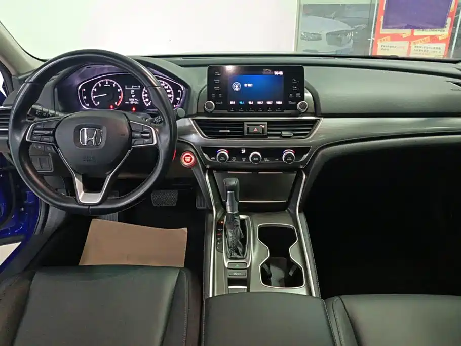 Honda Accord 2020 — фото 12