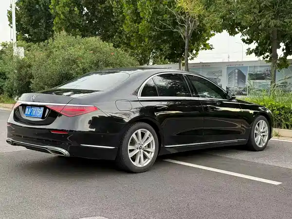 Mercedes-Benz S-Class 2022
