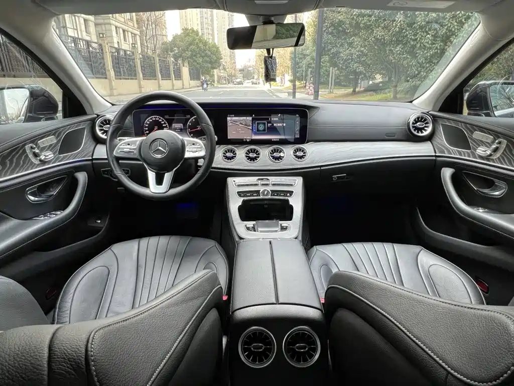Mercedes-Benz CLS 2020 — фото 11