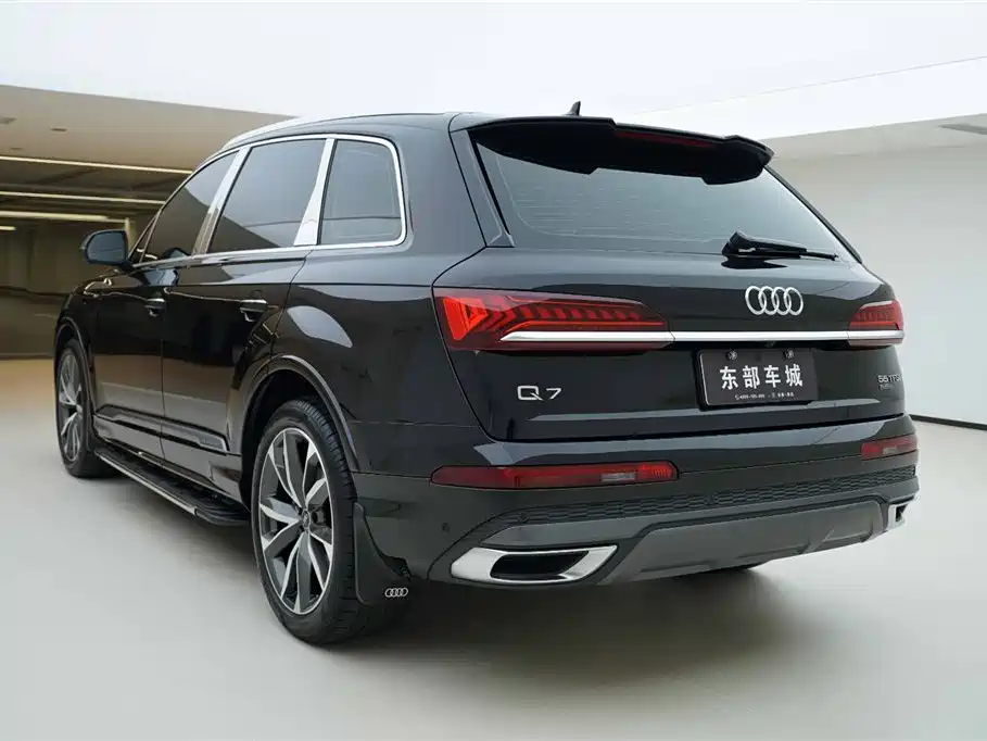 Audi Q7 2021 — фото 4