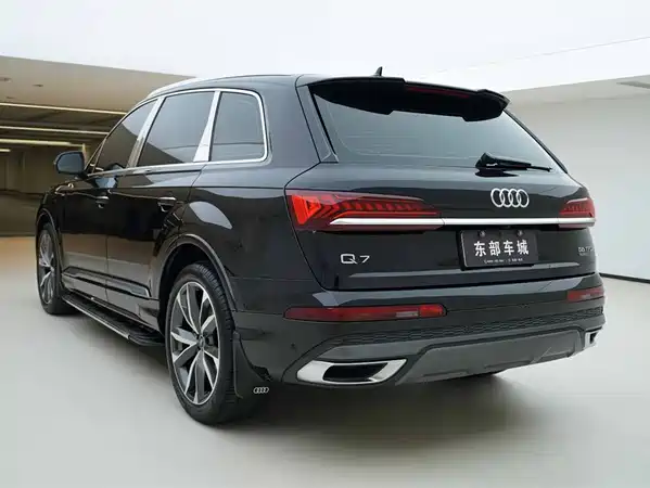 Audi Q7 2021