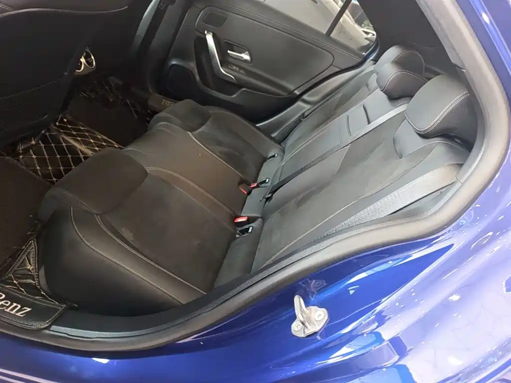 Mercedes-Benz A-Class 2020 — фото 17