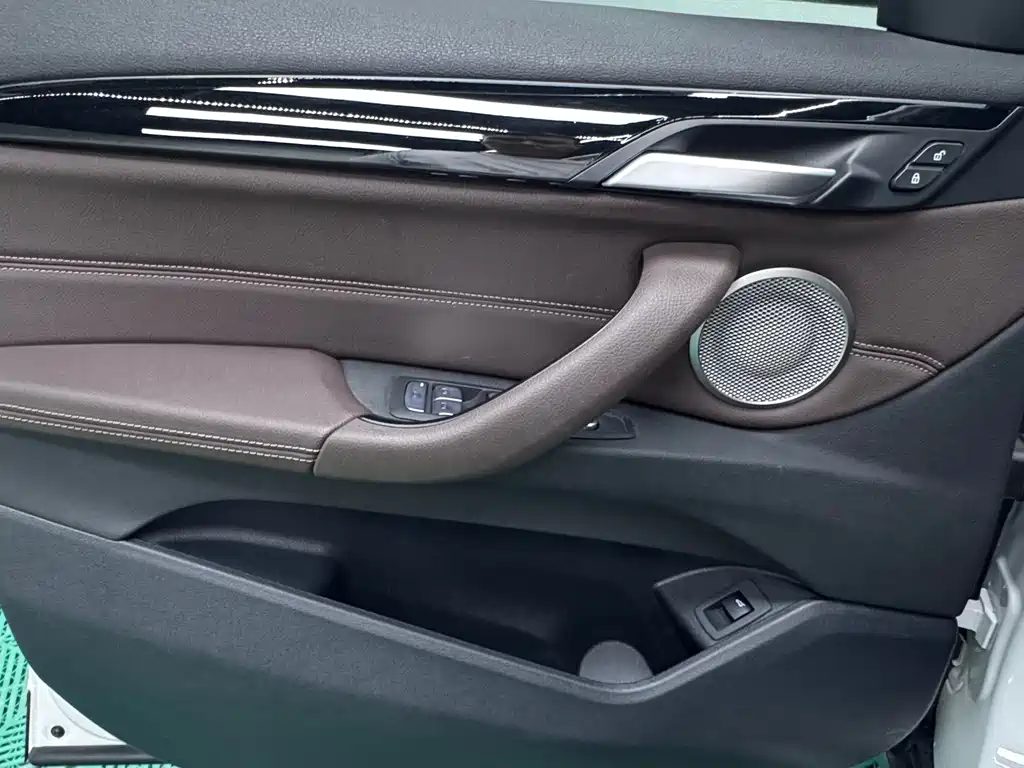 BMW X1 2022 — фото 11