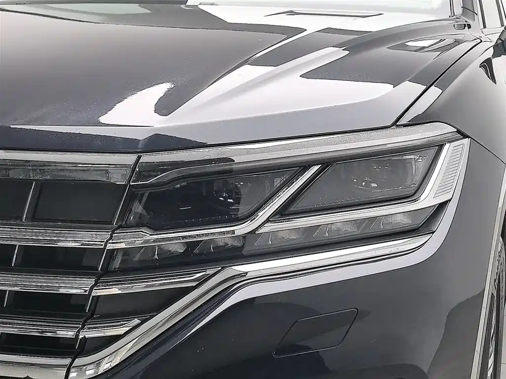 Volkswagen Touareg New Energy 2021 — фото 7