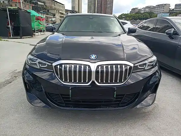 BMW i3 2024