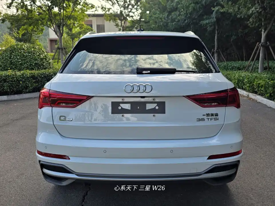 Audi Q3 2022 — фото 13