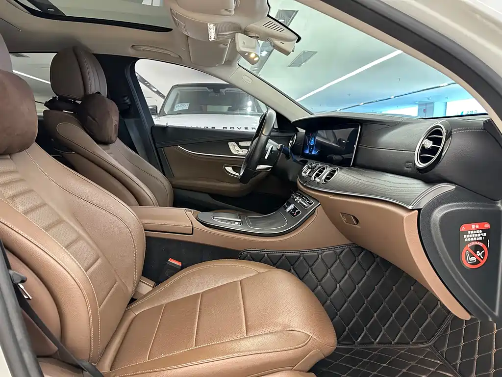 Mercedes-Benz E-Class 2019 — фото 12