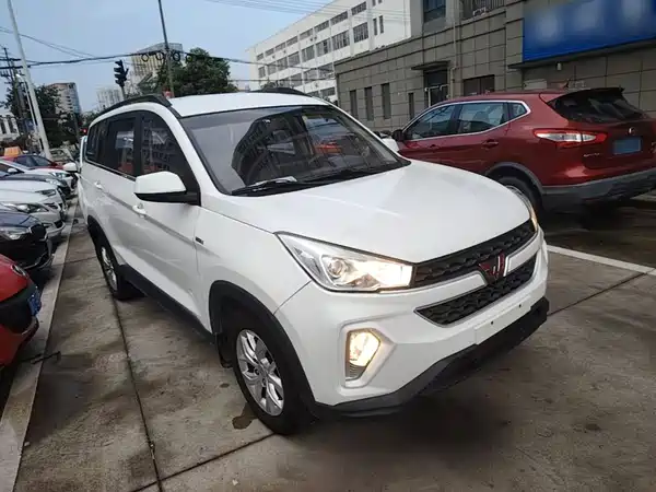Wuling Hongguang S3 2018