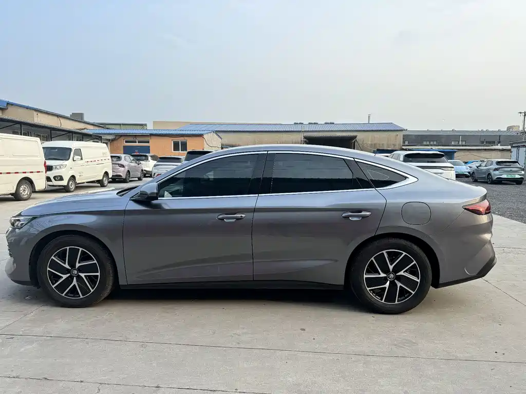 BYD Qin L 2024 — фото 5