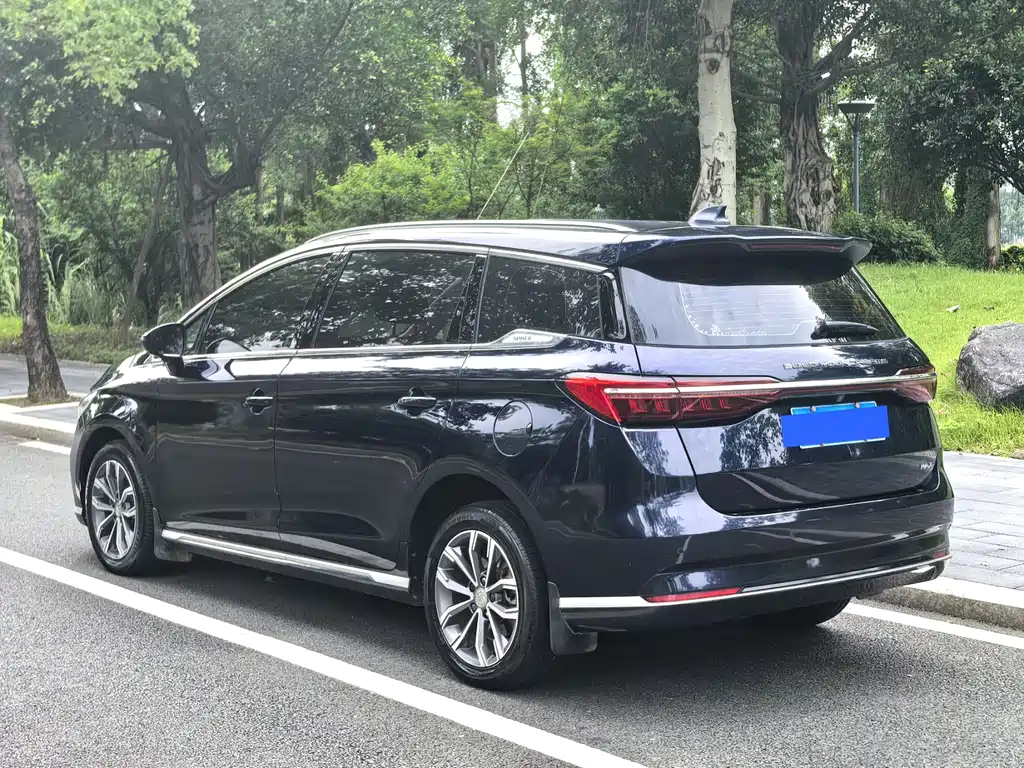 BYD MAX 2021 — фото 28