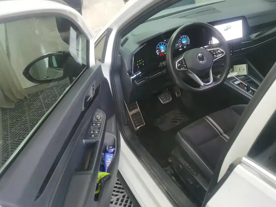 Volkswagen Golf 2023