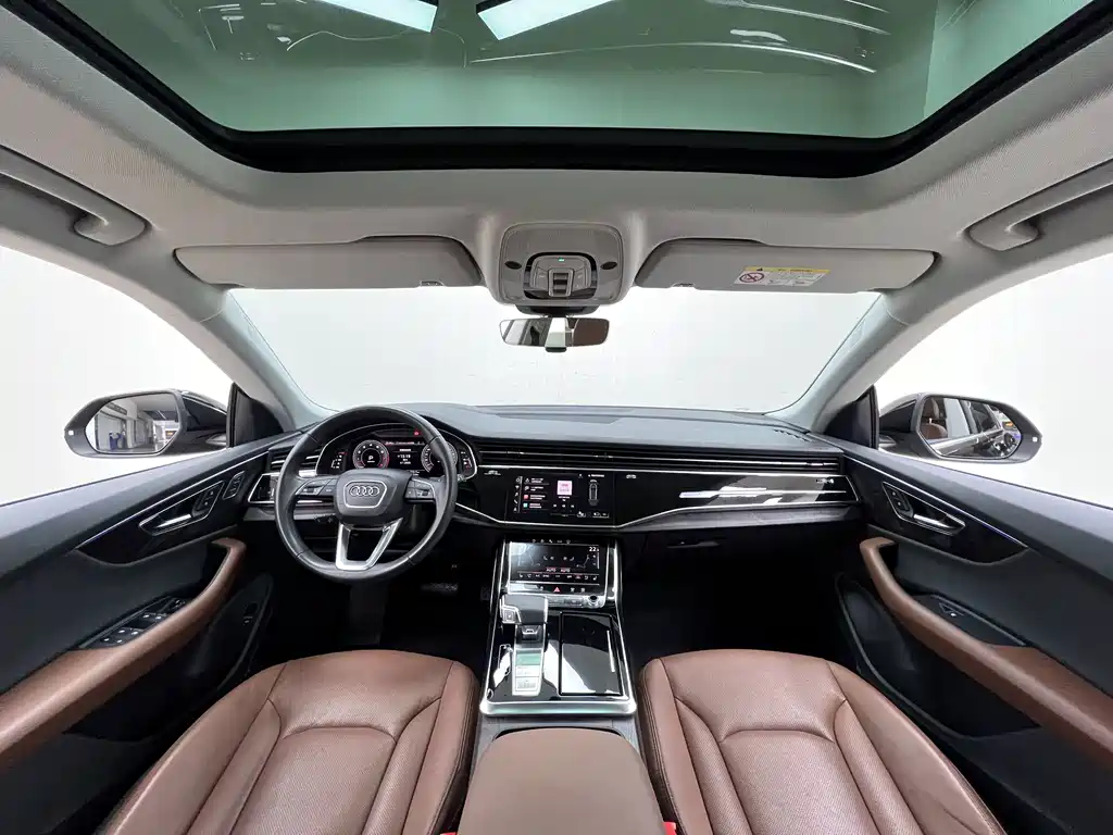 Audi Q8 2021 — фото 11