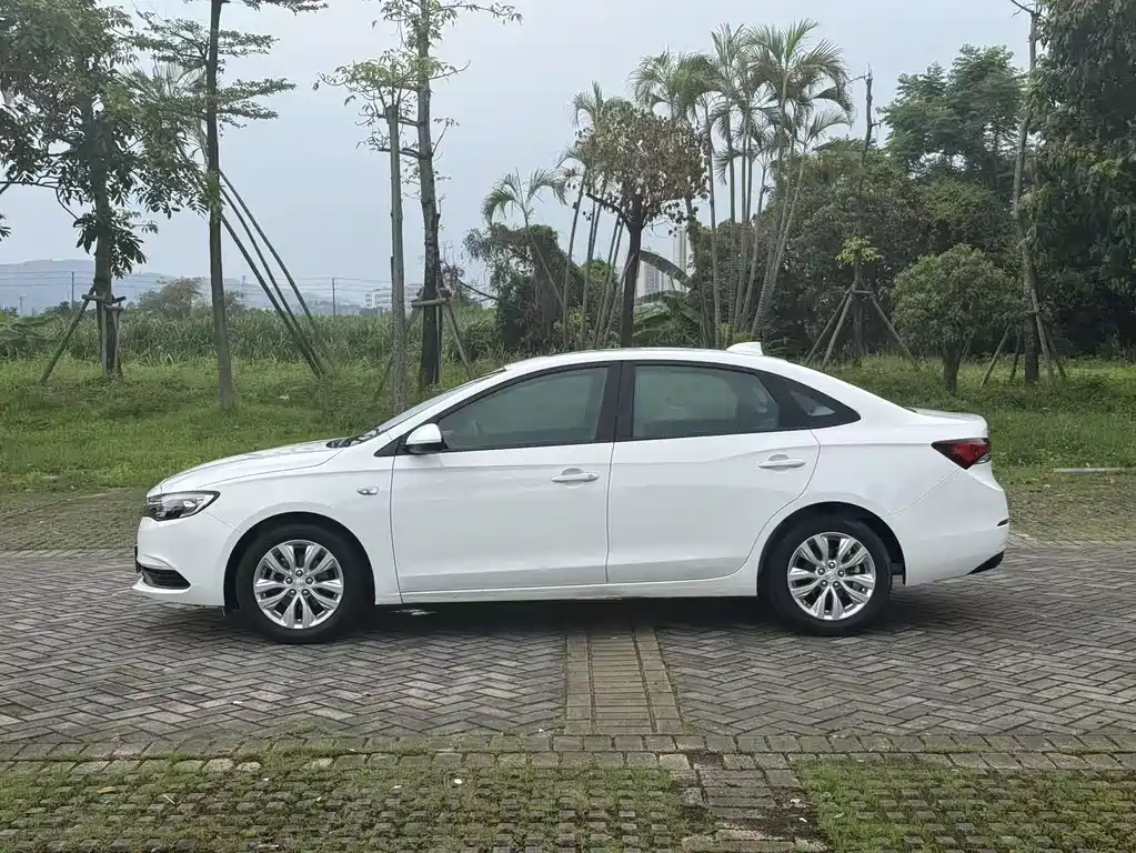 Buick Excelle 2019 — фото 14