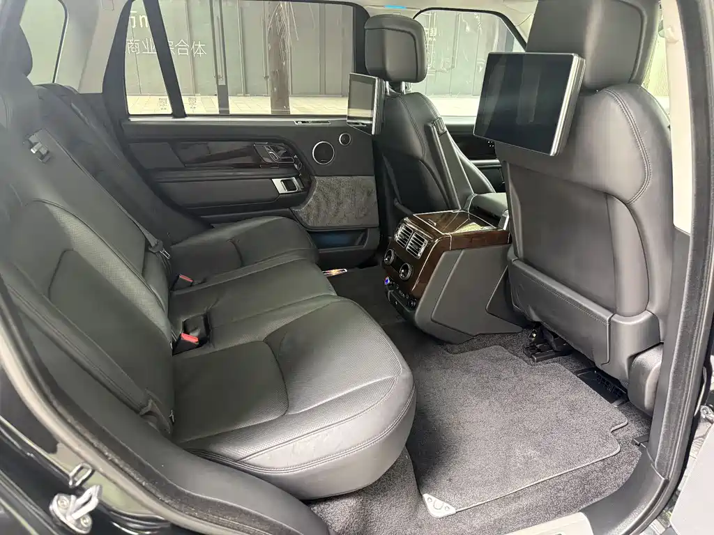 Land Rover Range Rover 2020 — фото 23