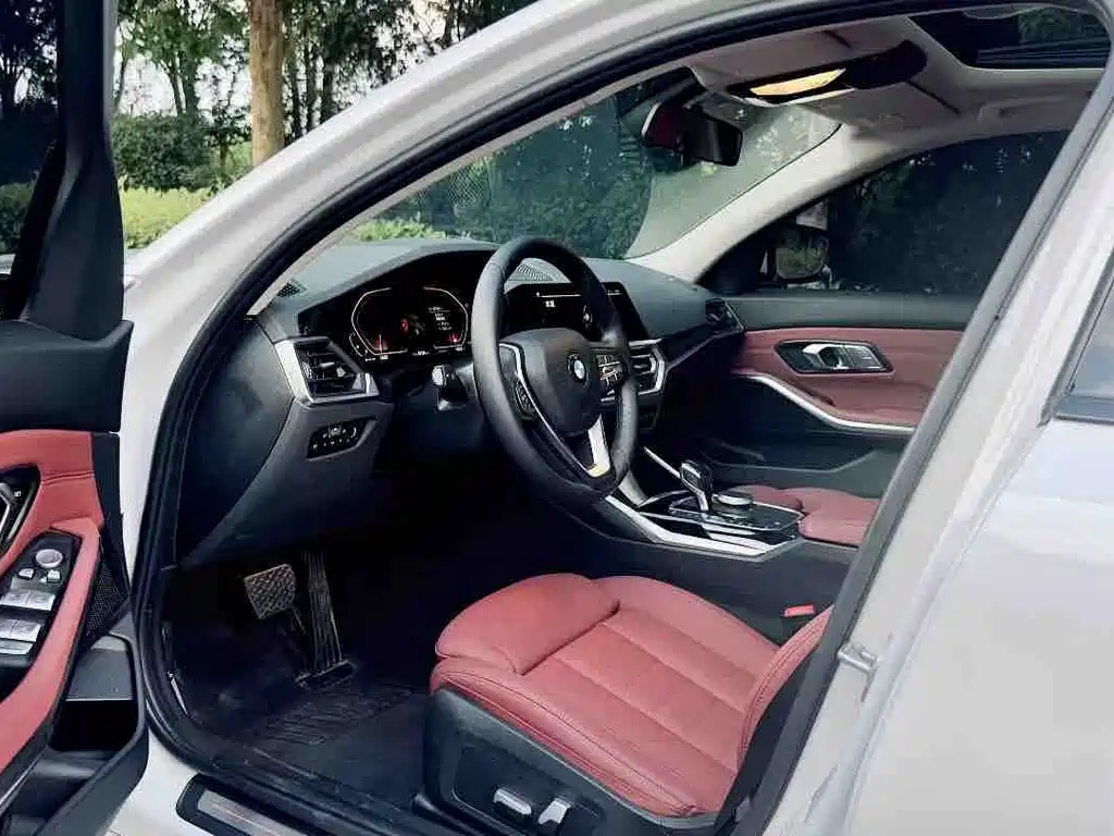 BMW 3 Series 2021