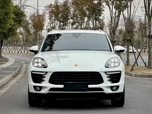 Porsche Macan 2014