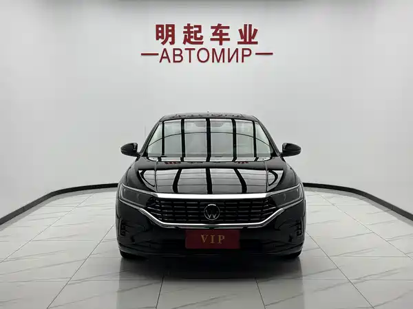 Volkswagen Passat 2022