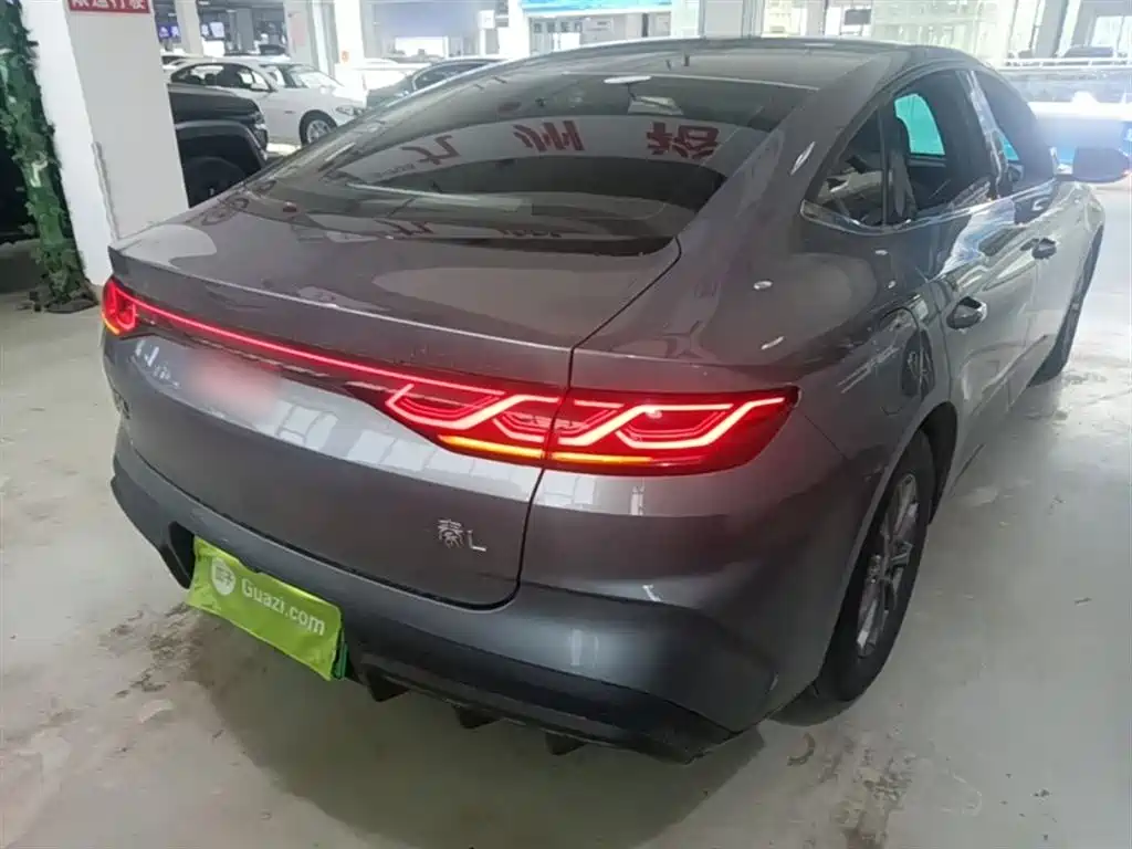 BYD Qin L 2025 — фото 7