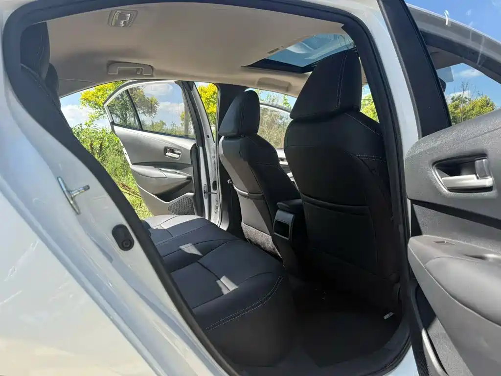 Toyota Corolla 2022 — фото 14