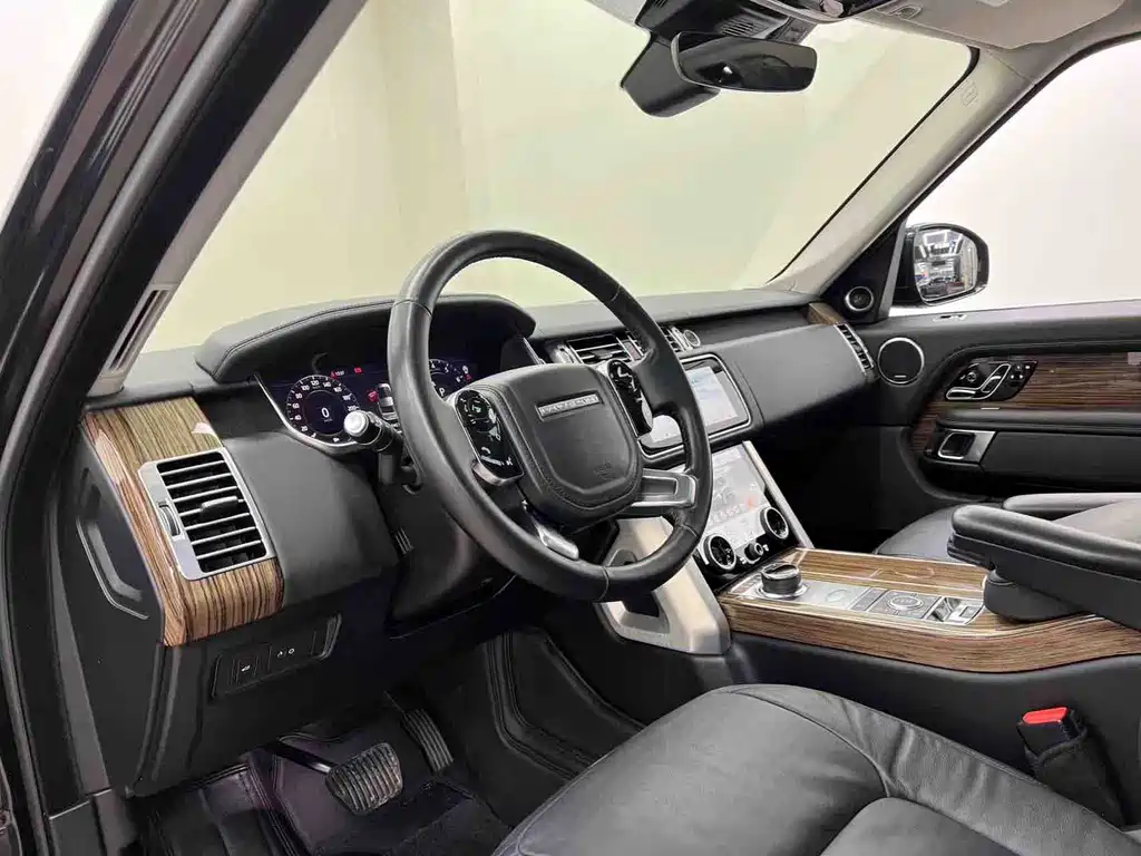 Land Rover Range Rover 2019 — фото 8
