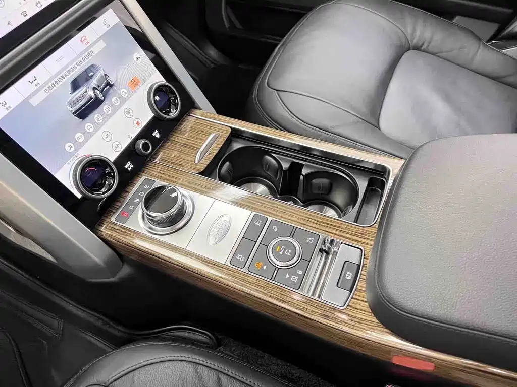 Land Rover Range Rover 2019 — фото 20
