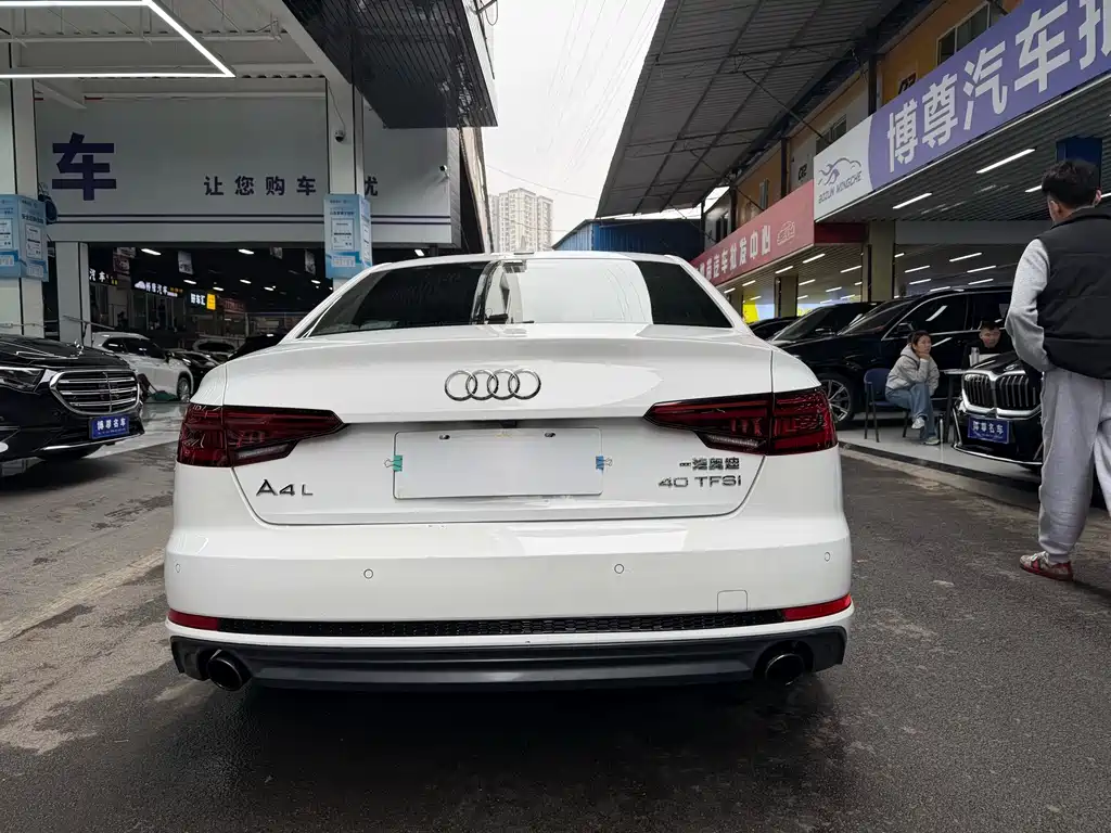 Audi A4L 2018 — фото 21