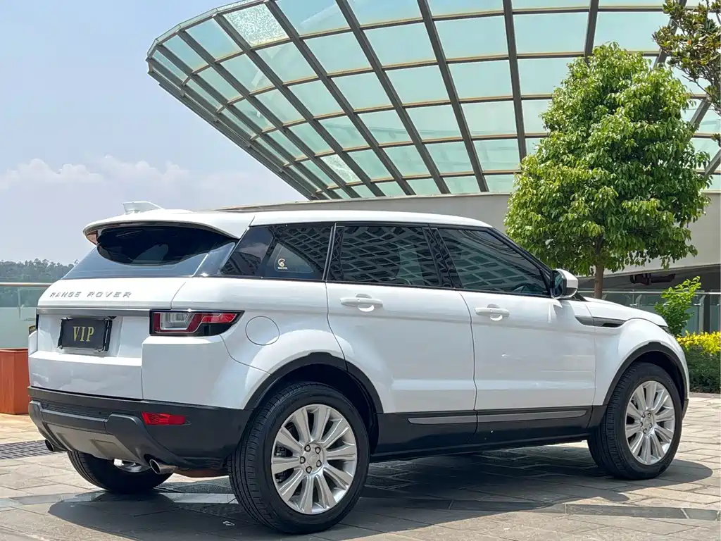 Land Rover Evoque 2019 — фото 5